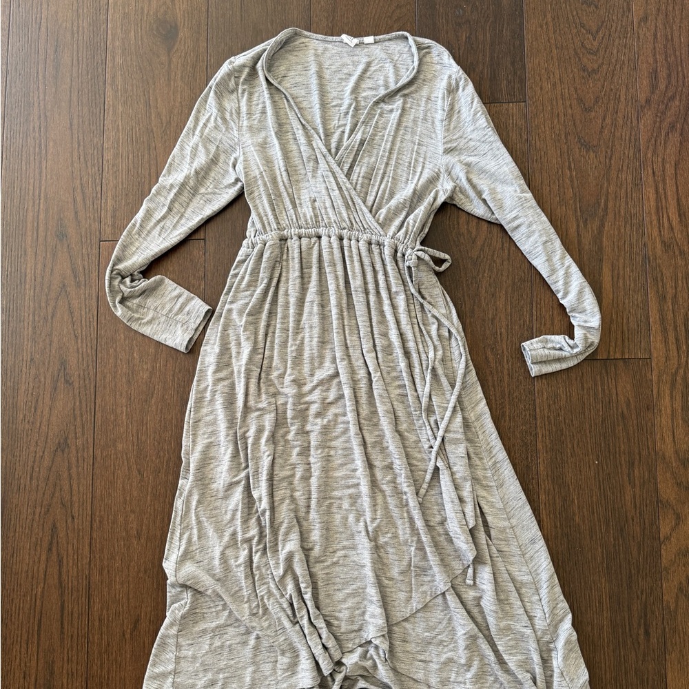 Gap maternity nursing dress